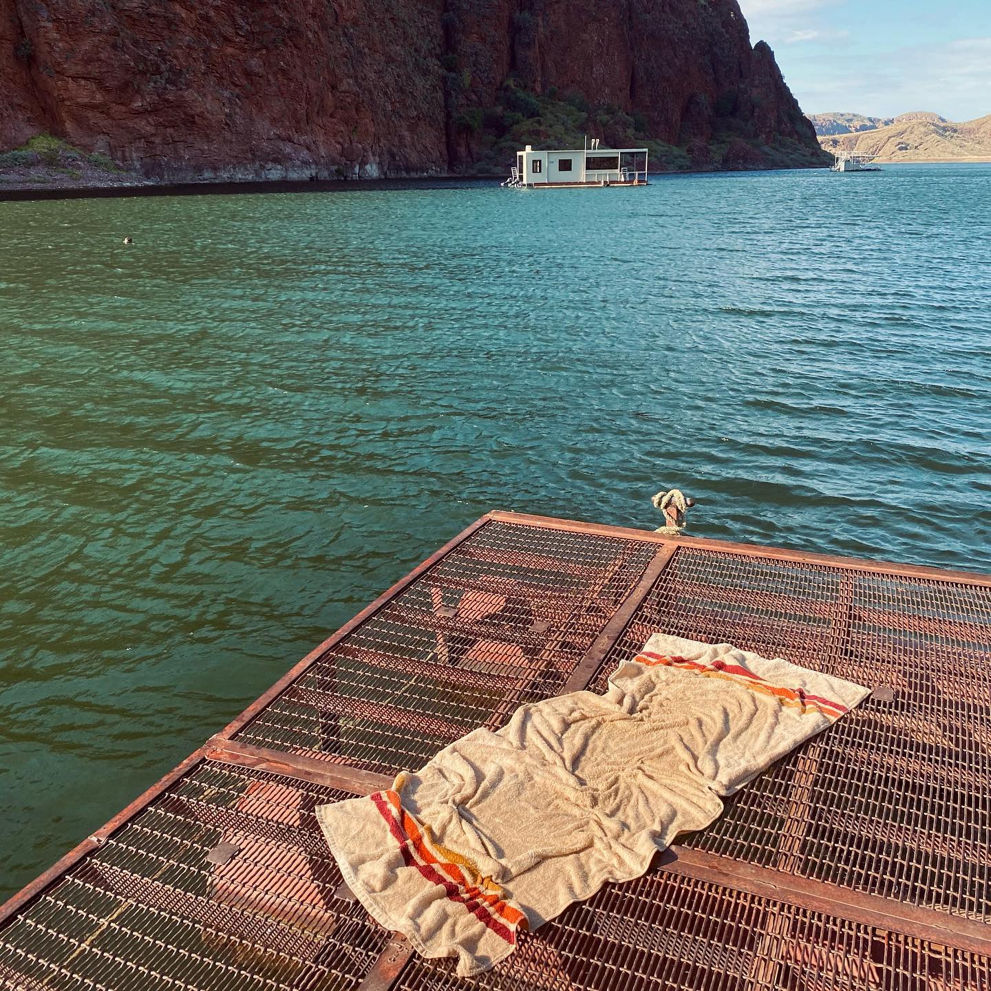 Pontoon Clay